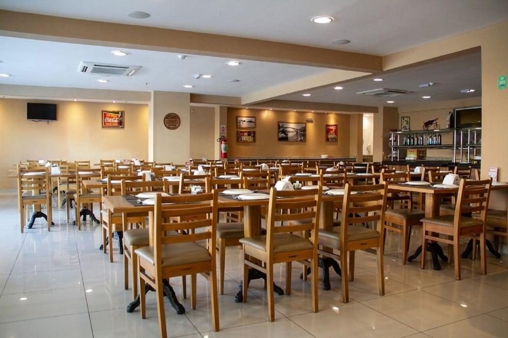 Travel Inn Fenix 卡波布里奥 外观 照片